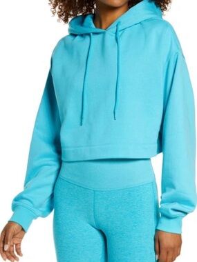 ALO Bae Cropped Hoodie Hooded Sweatshirt in Bright Aqua Large